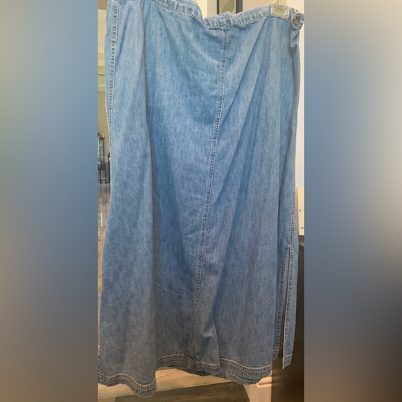 Jones New York denim jeans skirt, size 14W - Picture 3 of 7
